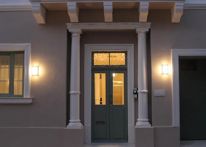 North By Petitchic Aparthotel