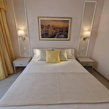 North By Petitchic Меллиеха